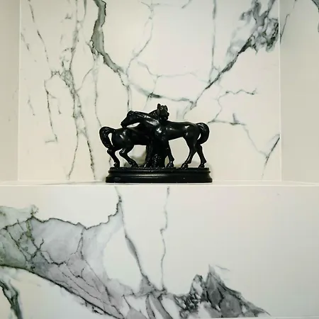 Lumina Swietego Mikolaja アパート